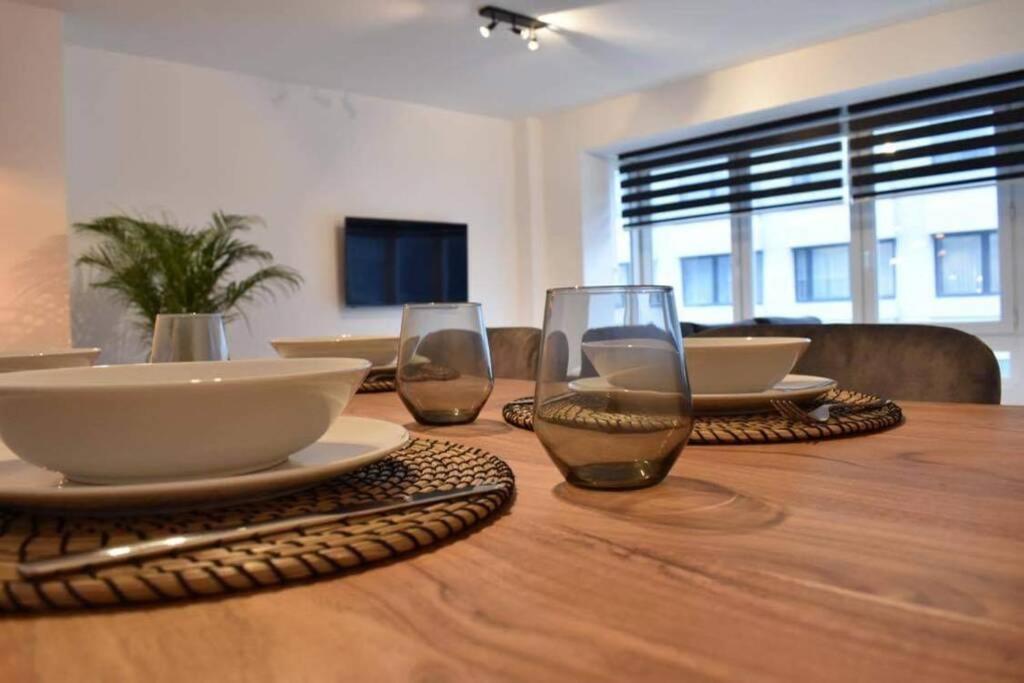 Vernieuwd Appartement Op 200M Van De Zee Ostende Exterior foto