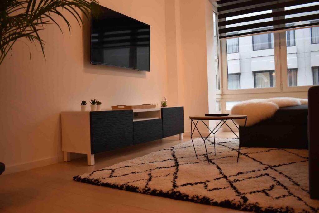 Vernieuwd Appartement Op 200M Van De Zee Ostende Exterior foto
